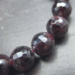 画像2: 9ミリ玉カット　ガーネットブレスレット