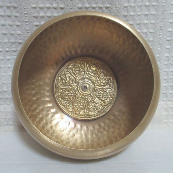 画像1: シンギングボウル(八吉祥) 728g  (1)